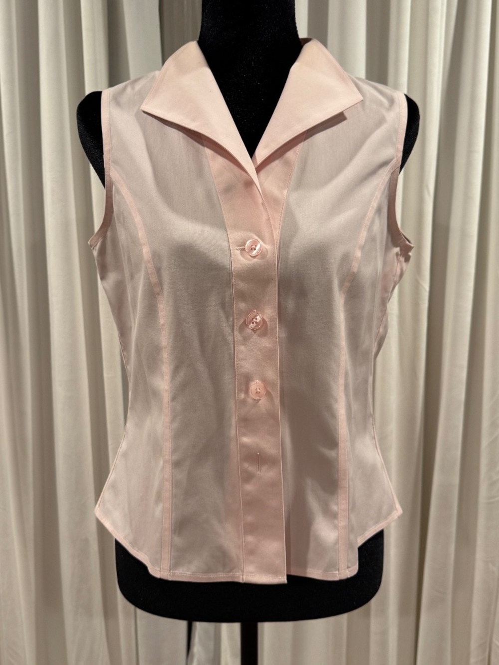 Jones New York sleepless pink button up - petite size 8